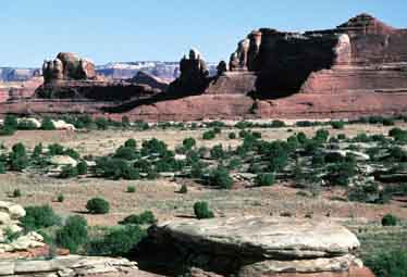 lost canyon squaw canyon loop trail canyonlands national park Lost Canyon Trail 374x255